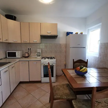 Apartment Dundo In Quiet Area