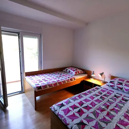 Dundo In Quiet Area Apartment Medulin